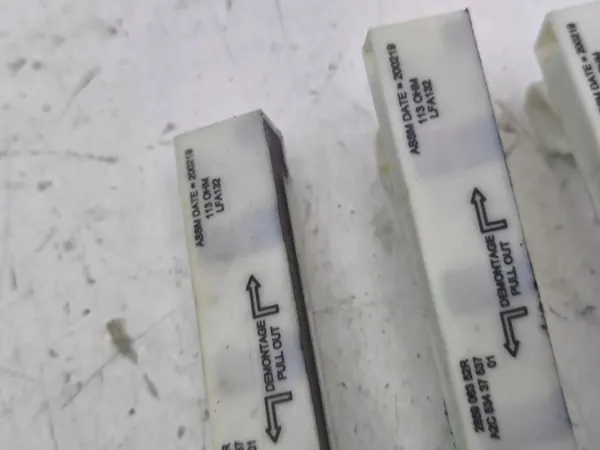 Module sans clé Renault Zoe 2019 OEM 285906352R image 5