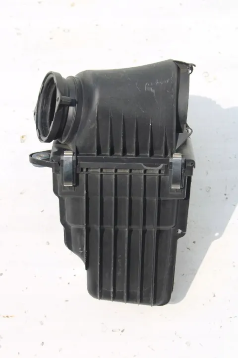 VW Touareg Luftfilter OEM bt-cars-30662 Begagnad image 4