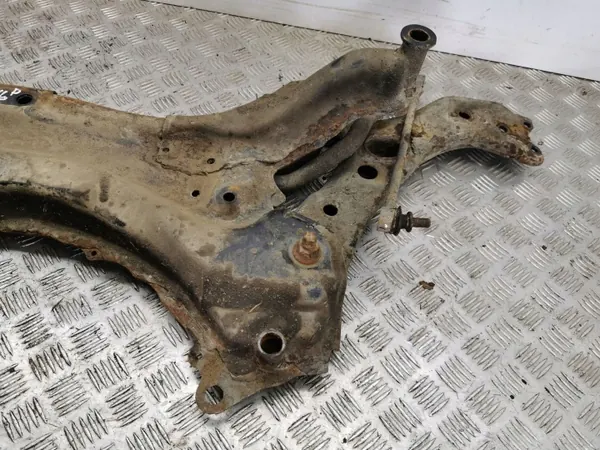 Vorderes Hilfsrahmen OEM AMD95514 für Toyota RAV4 image 6