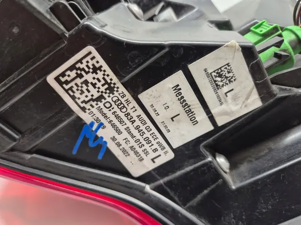 AUDI Q3 II Luz Trasera Izquierda LED Original 2018- image 4