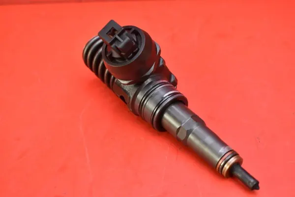 Ruiskutuspumppu OEM 038130073BP Skoda Praktik 1.4 TDI:lle image 4