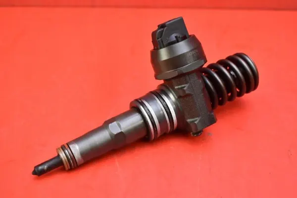 Ruiskutuspumppu OEM 038130073BP Skoda Praktik 1.4 TDI:lle image 5