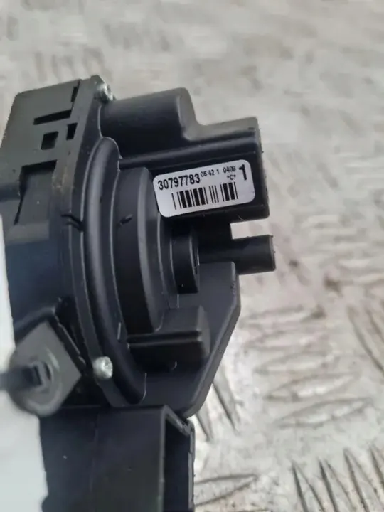 Interruptor de ignição OEM 30797783 para Volvo V50 2.0L Diesel image 3