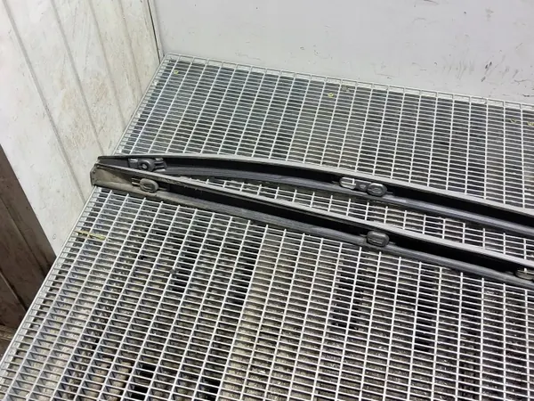 Barras de techo Hyundai i40 OEM SKE57332 - Usado image 6