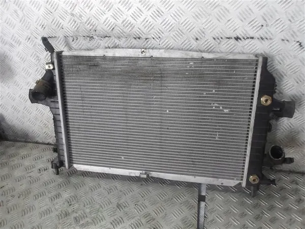 Vattenkylare Opel Zafira B 1.9 CDTI image 2