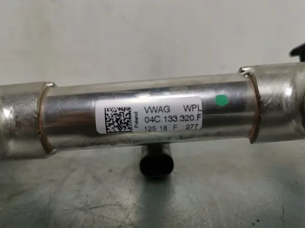 SEAT Arona 2018 Injectorset OEM 04C906054C image 4