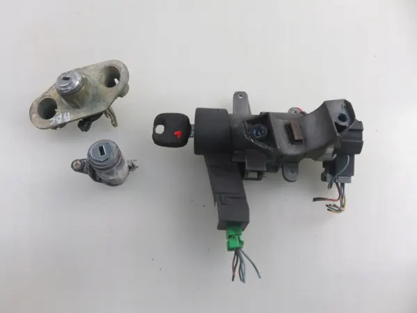 Volvo käynnistyskytkin OEM 8626324 S60 V70 II S80 XC70 image 2
