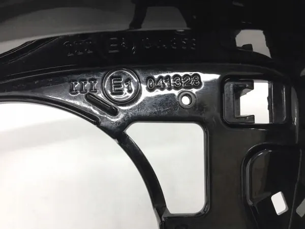BMW M3 F80 M4 F82 F83 M2 F87 Spiegelrahmen OEM Links image 5