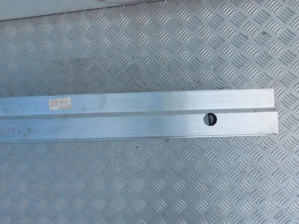 Takapuskuri Vahvistus Jeep Renegade OEM 68243701AA image 3