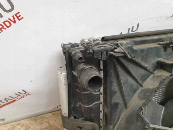 Radiador BMW 2 ACTIVE TOURER 2017 OEM 9271206 image 4