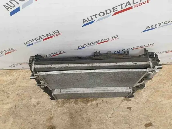 Radiador BMW 2 ACTIVE TOURER 2017 OEM 9271206 image 8