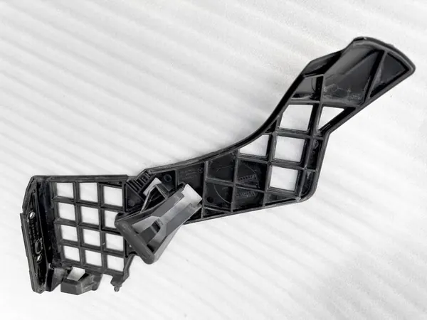 Mercedes-Benz OE A1178856300 Guia de Para-choque image 2