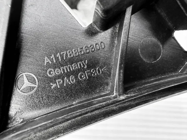 Mercedes-Benz OE A1178856300 Guia de Para-choque image 3