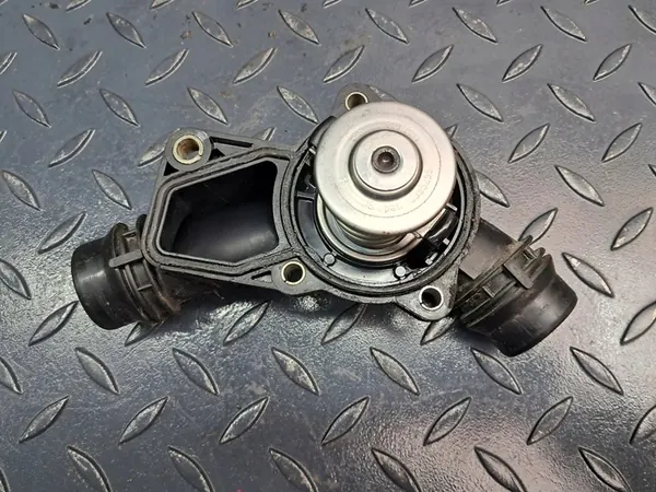 Carcaça do Termostato Insert 1 436 824 BMW E46 320i 323i 328i image 4