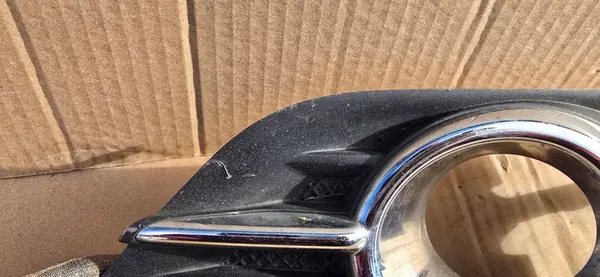 Rejilla de parachoques delantero derecho OPEL MOKKA A OEM 95470235 image 3