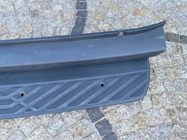 Mercedes Sprinter 906 Heckstoßstufenstufe OEM 9068802471 image 4