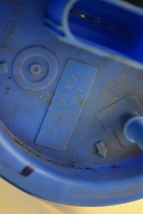 AUDI A3 8L LIFT FL 1.6 Brandstofpomp Drijver 8L0919051P image 4