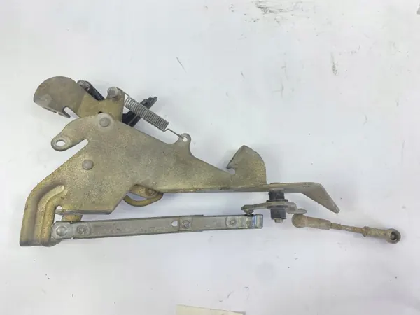 Mécanisme de câble d'accélérateur OEM 1040702321 Mercedes W124 image 2