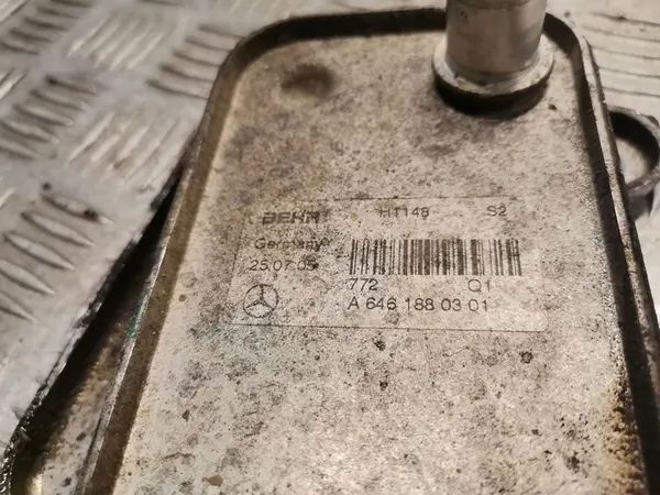 Resfriador de óleo Mercedes-Benz E W211 image 4