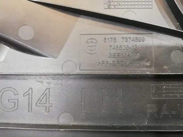 BMW 8 G14 Cubierta Inferior Tanque Izquierda OEM 7374699 image 3