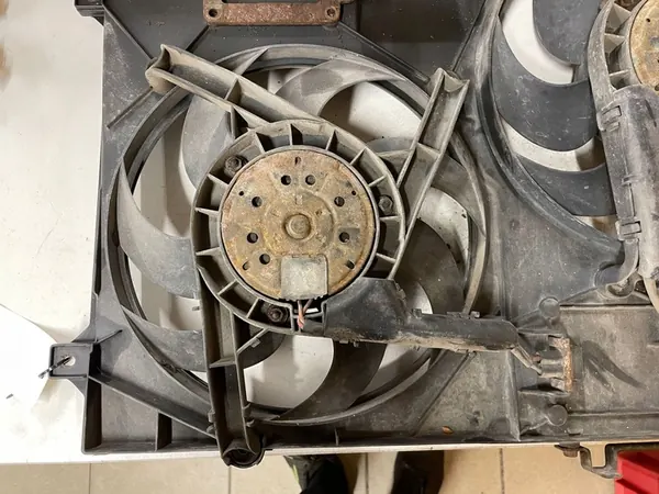 Kylarrubrik Volkswagen Sharan 7M0121203 image 7