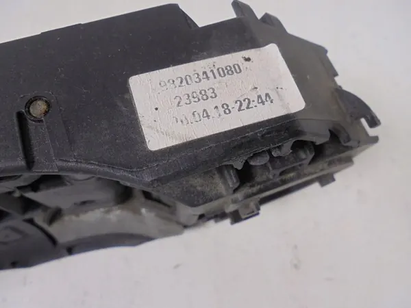 Verrou de porte avant gauche Peugeot 3008 II 19r image 9