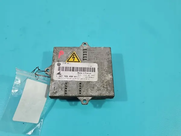 Xenon-virtalähde OEM 1307329090 VW Touran I:lle image 4
