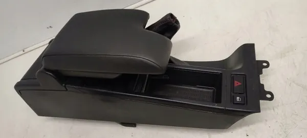 Käsinoja OEM 8213678 Musta Nahka BMW E46 Lift image 9