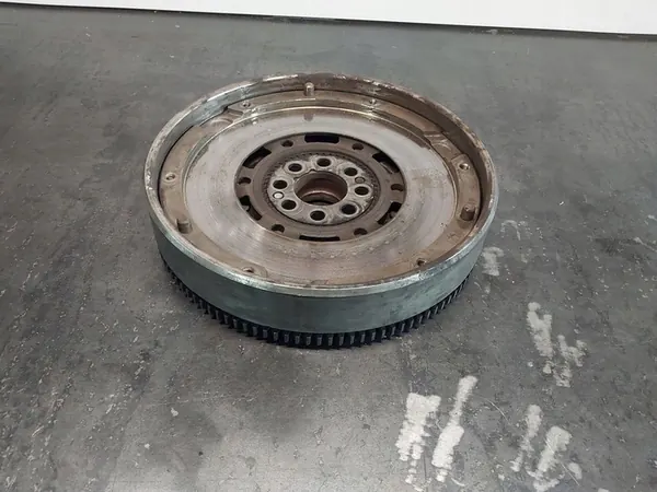 Volante bimassa BMW 3 E46 320d 136CV image 4
