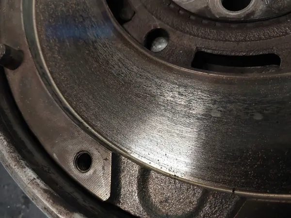 Volante bimassa BMW 3 E46 320d 136CV image 7