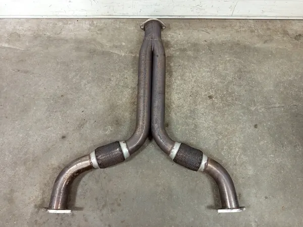 Tube Y central Nissan 350Z 3.5 V6 Tuning image 1