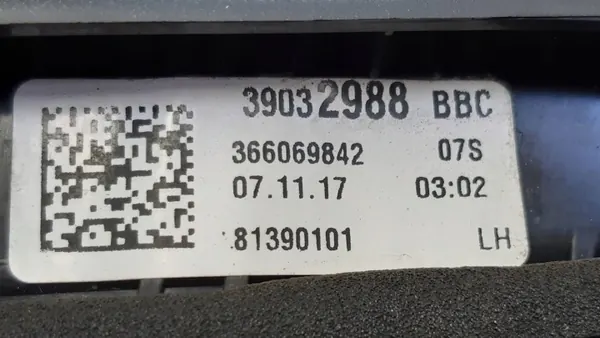 Lámpara trasera izquierda OEM 39032938 para Opel Astra K image 4