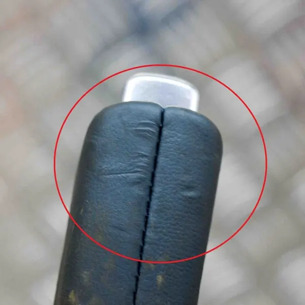 Poignée de Frein à Main Audi A1 Sportback 1.0L image 5