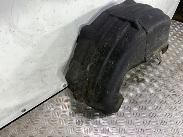 Arco de roda traseiro Subaru OE OEM FBZ18077 - Usado image 4