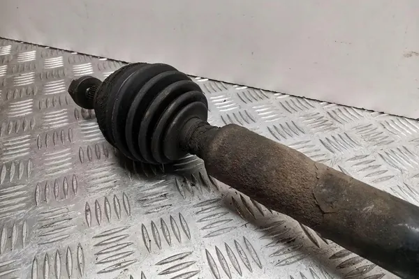 Höger fram drivaxel VW PASSAT B7 ALLTRACK 1K0407272HN image 3