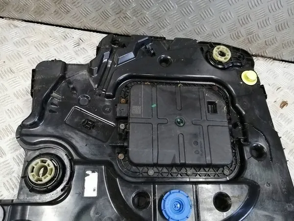 PEUGEOT 208 LIFT 1.5 HDI ADBLUE TANK 9827216280 image 2