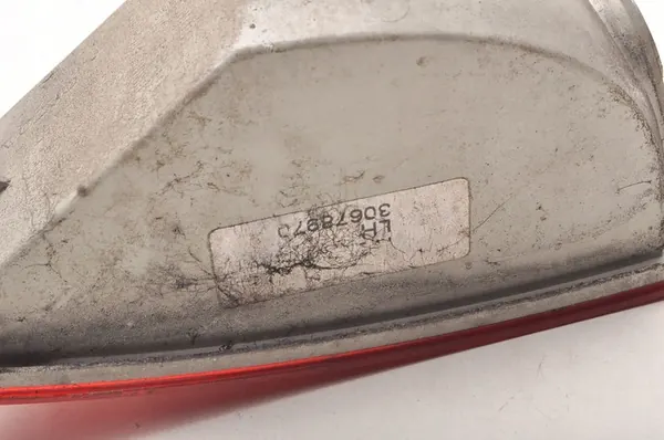 Vasemman takapuskurin heijastin Volvo XC90 OE 30678970 image 6