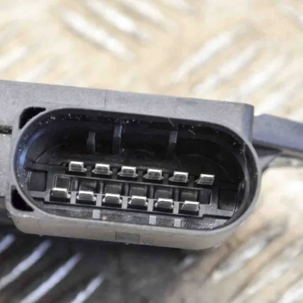 Vela de pré-aquecimento OEM A6549003300 Mercedes-Benz image 4