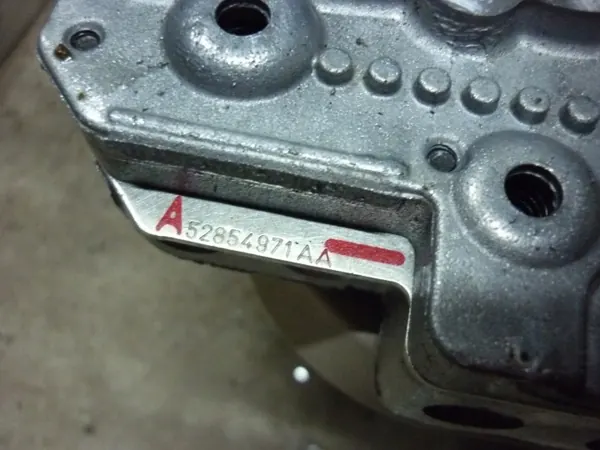 Unidade de mecatrônica ZF 8HP OEM 52854971AA - Usado image 4