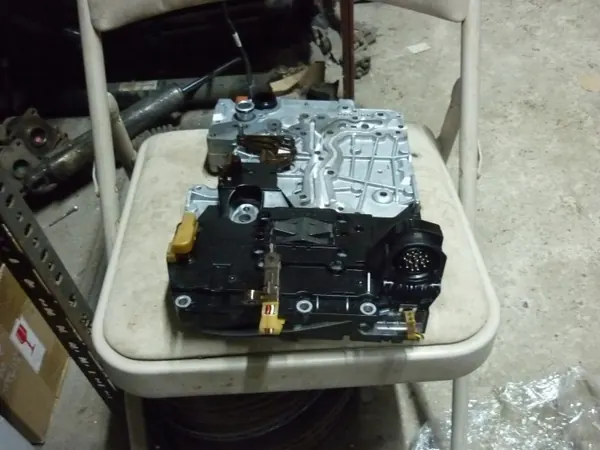 Unidade de mecatrônica ZF 8HP OEM 52854971AA - Usado image 5