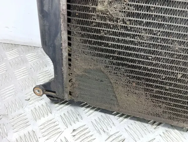 Toyota waterradiator OEM AMD69943 voor Avensis T250 image 5
