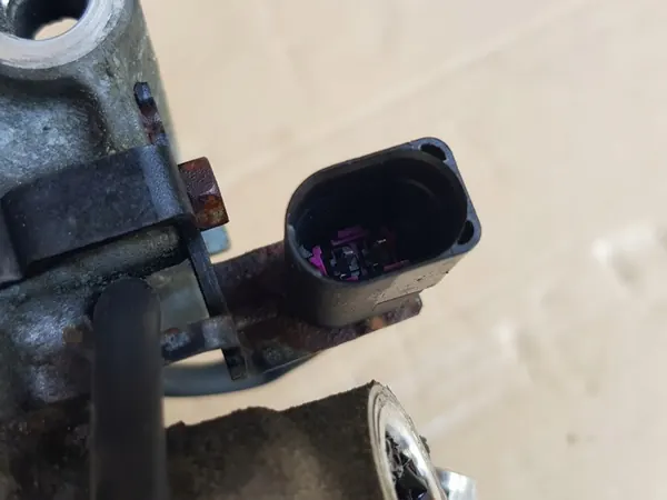 Ilmastointikompressori / Audi A6 C6 / 2.4 - 3.2 - Denso image 7