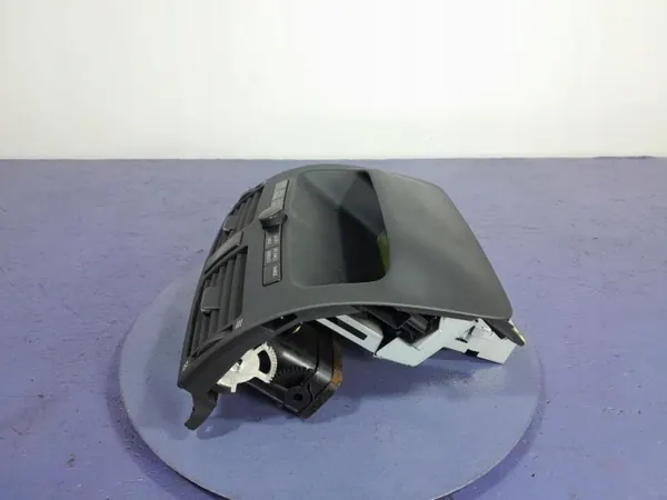 Toyota Avensis II T25 Radio GPS Display OEM 86110-05020 image 3