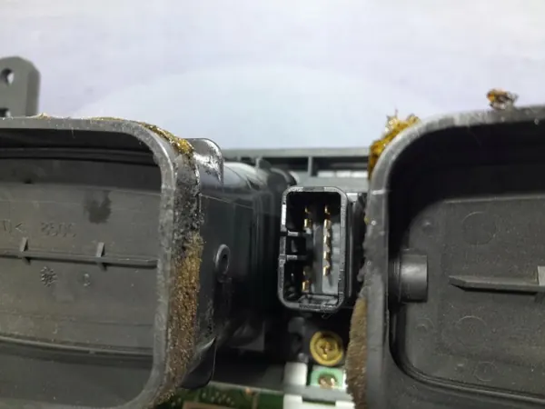 Toyota Avensis II T25 Radio GPS Display OEM 86110-05020 image 9