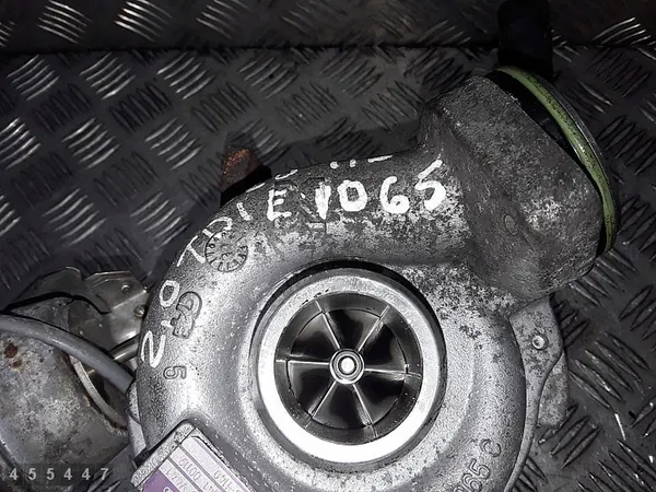 Turbo Seat Exeo 2011 2000 TDI OEM 03l145701b image 5