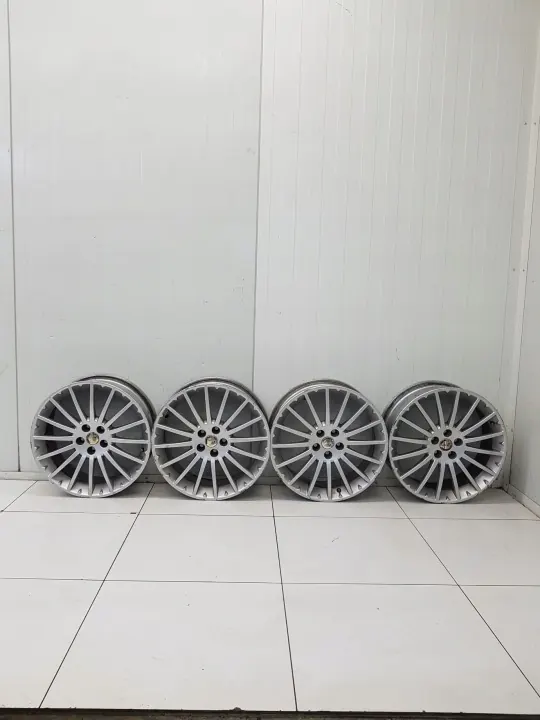 Cerchi in Lega 17" Set Alfa Romeo 156 60689246 image 2