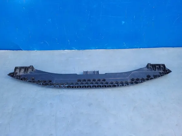 HYUNDAI I20 2008-2012 Etupuskuri OEM 86571-1J000 image 7