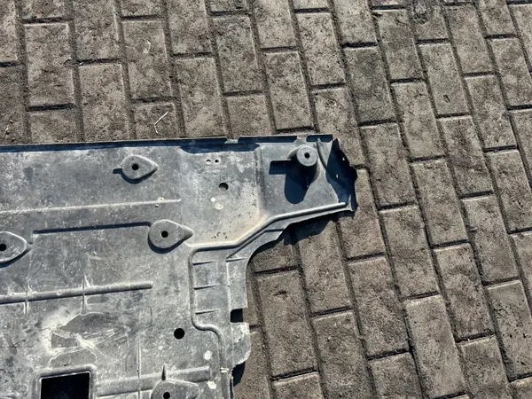 OEM A2316190238 Bouclier Dessous Droit Mercedes SL W231 image 7