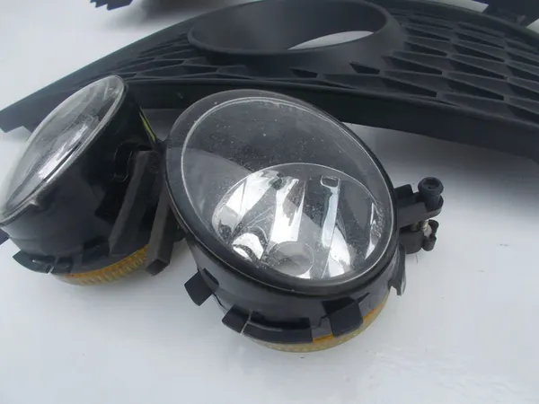 Griglia paraurti anteriore Halogena Seat Ibiza IV 6J 6J0853665A image 5