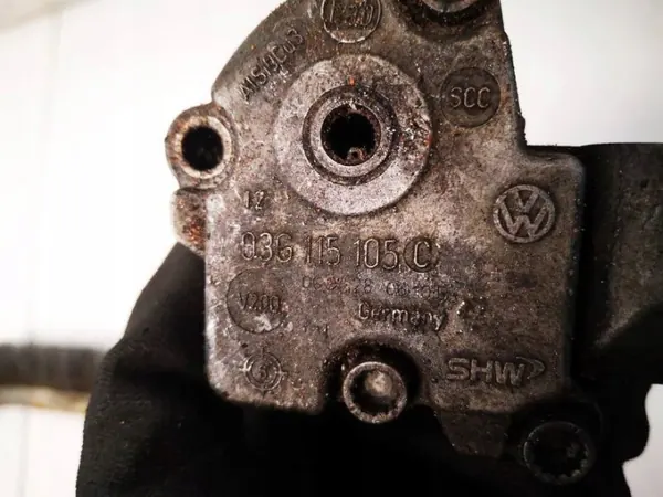 Öljypumppu OEM 03g115105c Audi A4 2.0L 2006 image 3